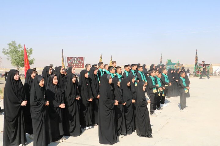 تصاویر/آیین نخل گردانی از شهرستان کارچان تا امامزاده مرضیه خاتون(س)