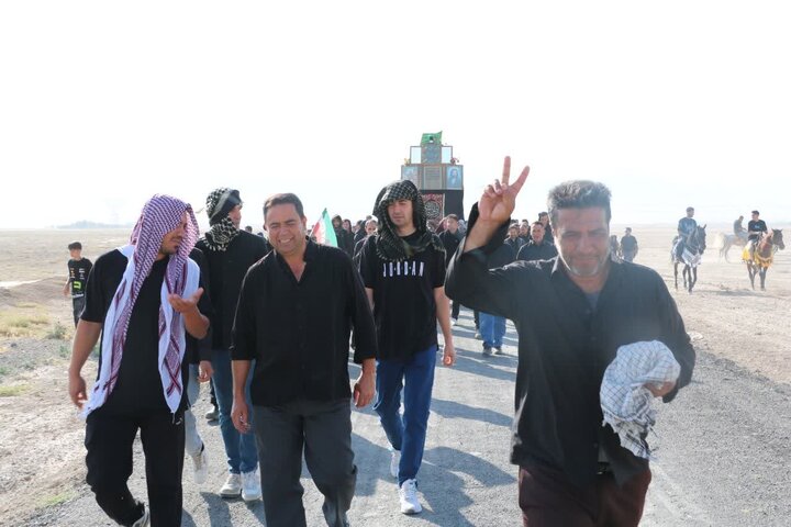 تصاویر/آیین نخل گردانی از شهرستان کارچان تا امامزاده مرضیه خاتون(س)