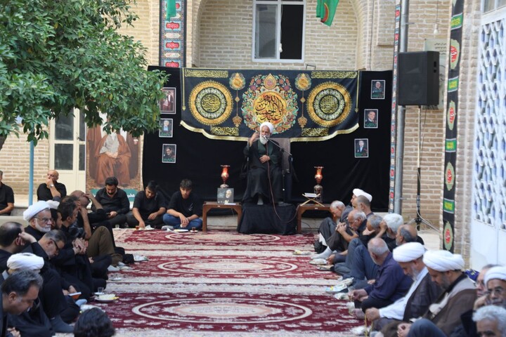 تصاویر/ نهمین روز مجلس عزاداری محرم حوزه علمیه استان یزد برگزار شد