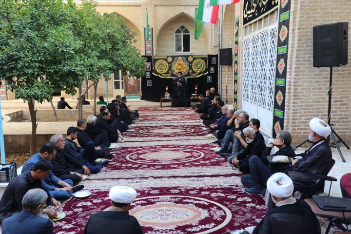 تصاویر/ نهمین روز مجلس عزاداری محرم حوزه علمیه استان یزد برگزار شد