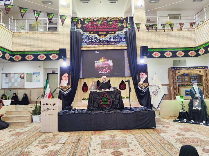 تصاویر/ مراسم عزاداری روز تاسوعای حسینی در مدرسه علمیه ریحانة‌الرسول ارومیه