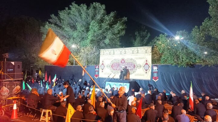 تصاویر/ یکصد و شانزدهمین شب حضور حماسی و اقتدارآفرین نمازگزاران مسجد المهدی (عج)