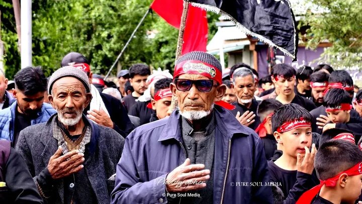 برگزاری باشکوه آیین عزاداری هشتم محرم به یاد حضرت ابوالفضل العباس (ع) در پشکم کارگل