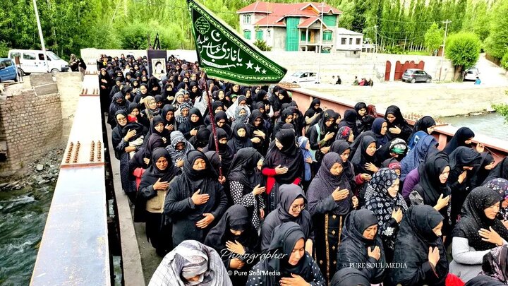 برگزاری باشکوه آیین عزاداری هشتم محرم به یاد حضرت ابوالفضل العباس (ع) در پشکم کارگل