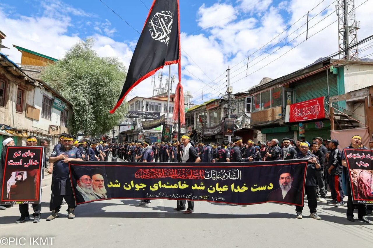 کرگل میں حضرت علی اکبرؑ کی یاد میں عظیم جلوسِ عزا، فلسطین و ایران سے یکجہتی کا اظہار