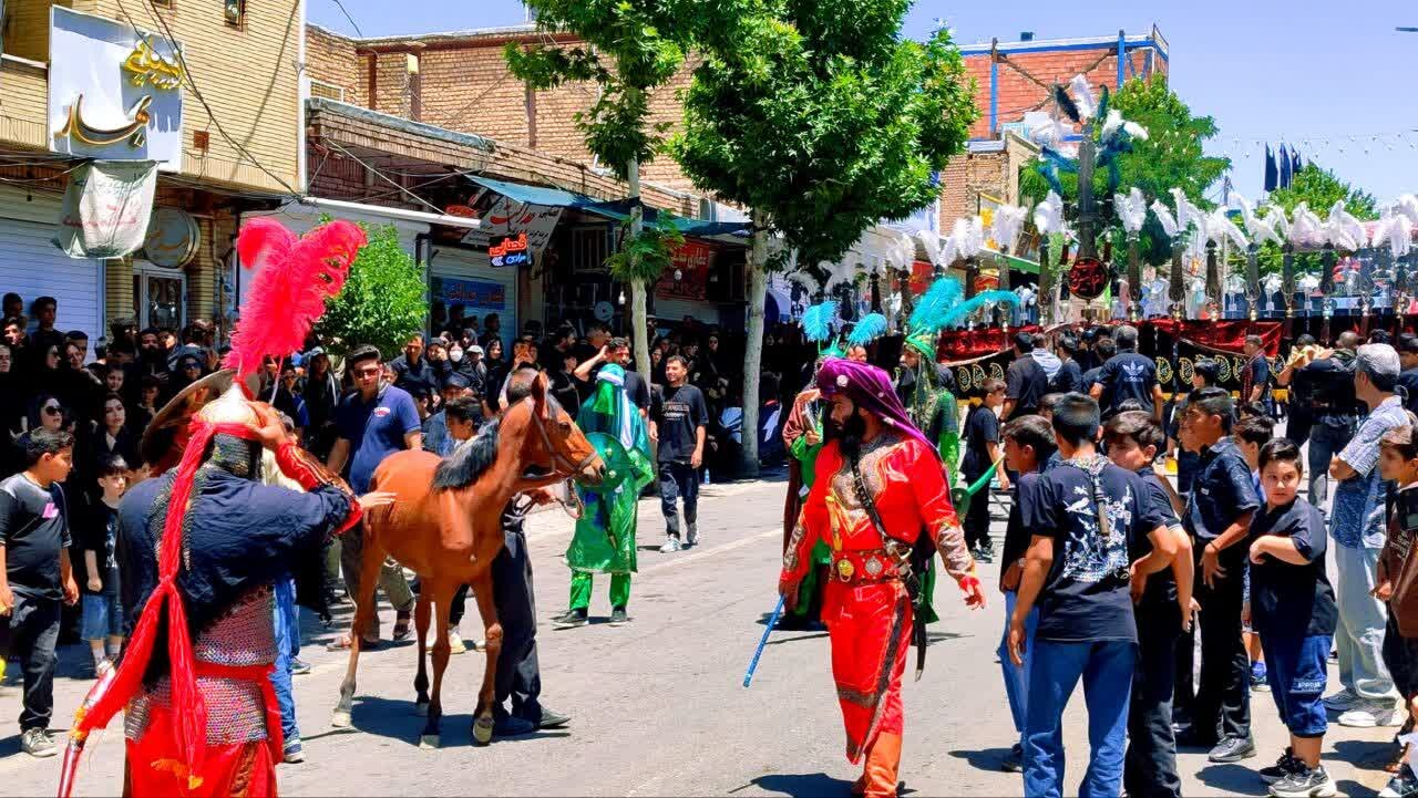 تصاویر/ مراسم عزاداری تاسوعای حسینی در شهر بافت