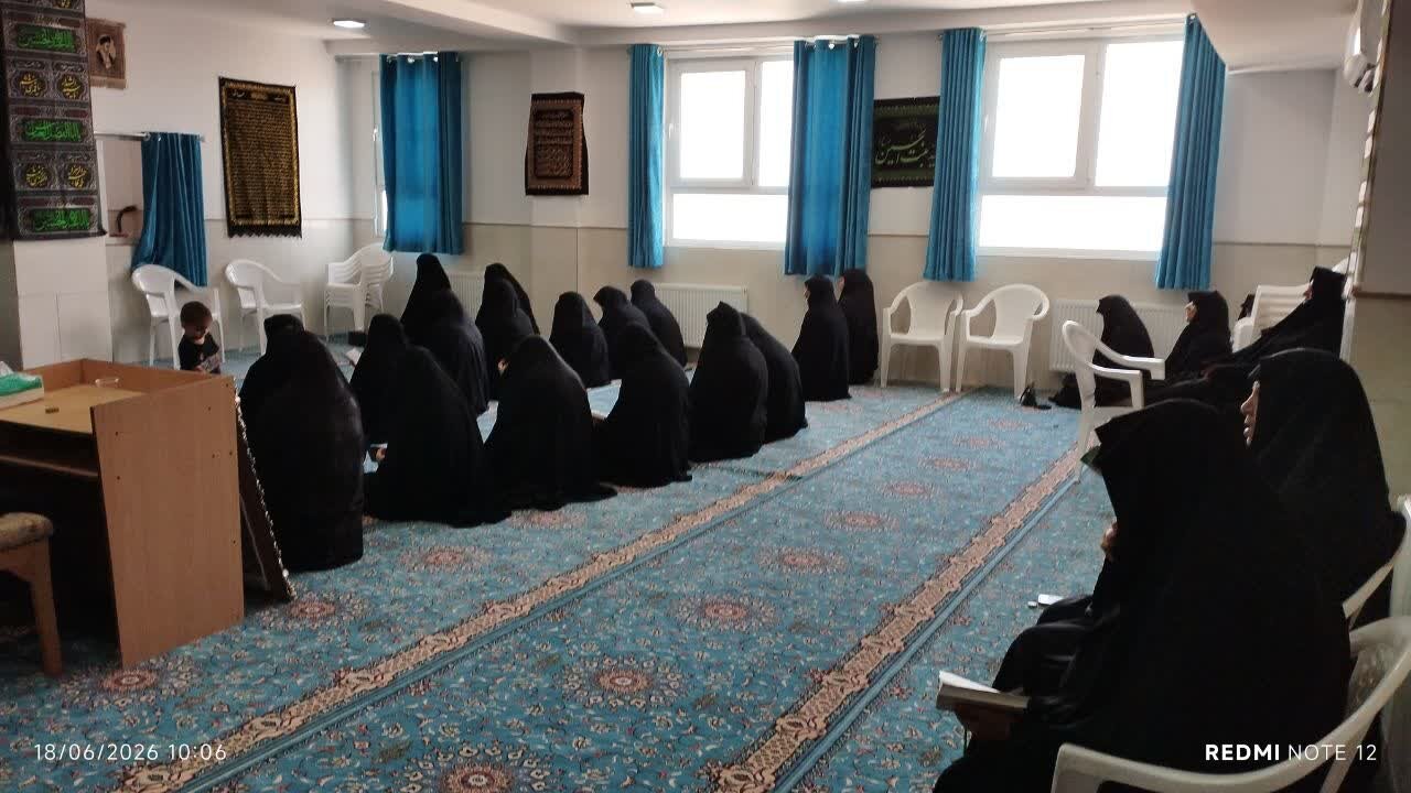 تصاویر/ مراسم عزاداری در مدرسه علمیه فاطمیه بیاض تصاویر/ مراسم عزاداری در مدرسه علمیه فاطمیه بیاض