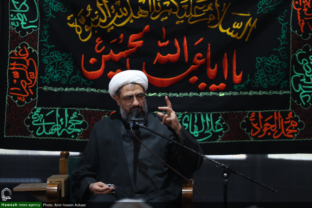 عاشورا میدان انتخاب انسان‌ها میان «زهیر شدن» و «عبیدالله شدن» است