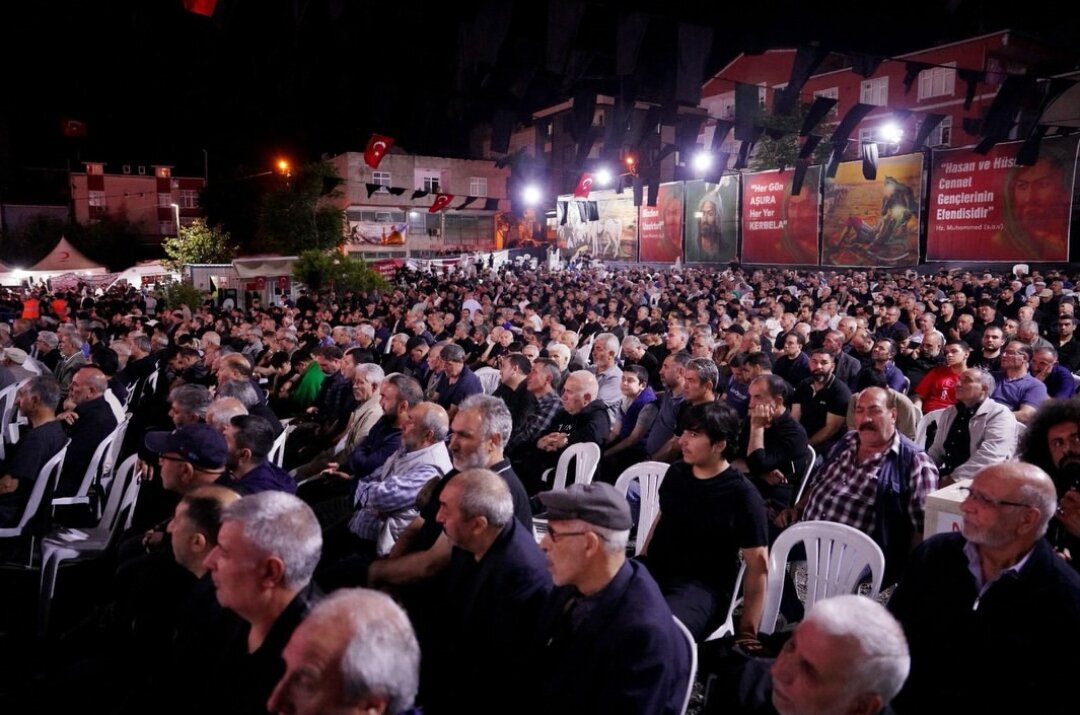 وحدت، اخلاق و مکتب حسینی؛ محور سخنرانیها در مراسم عزاداری زینبیه استانبول