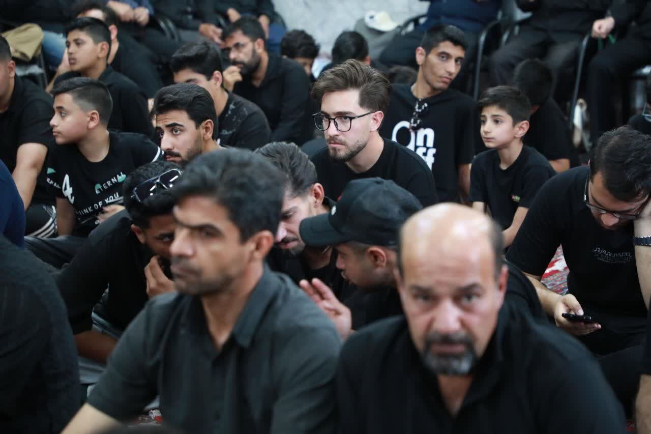 تصاویر/ حضور نماینده ولی‌فقیه در استان سمنان در مجلس عزای حسینی در روستای رضی‌آباد دامغان