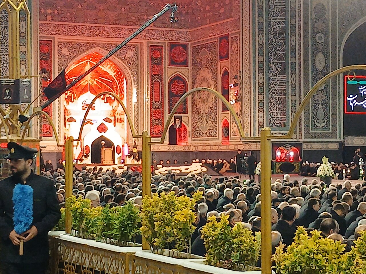 مراسم عزاداری شب عاشورا در صحن پیامبراعظم حرم مطهر رضوی