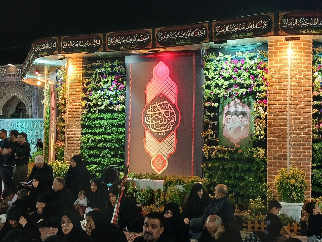 مراسم عزاداری شب عاشورا در صحن پیامبراعظم حرم مطهر رضوی