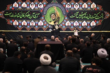 تصاویر/ مراسم سوگواری شب عاشورا در مصلی ارومیه