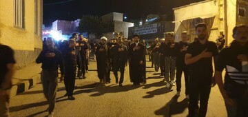 تصاویر / حضور امام جمعه تویسرکان در هیئت‌های عزاداری شهر سرکان در شب عاشورا