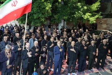 تصاویر/ اجتماع مردمی در حمایت از نظام اسلامی و نیروهای مسلح در تکاب