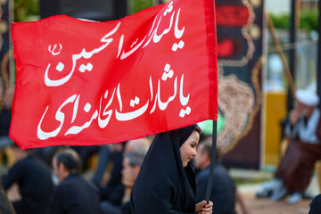 فیلم  | گوشه به گوشه شهر تبریز، عزادار حسین است