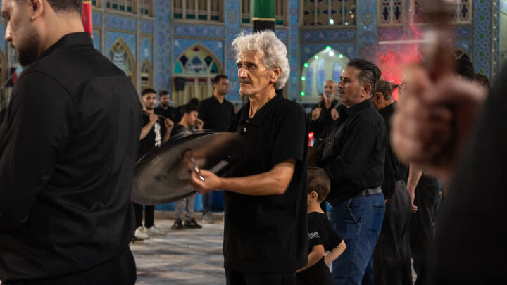 تصاویر/تجلی عزاداری هیئات مذهبی فاطمیه، در محرم‌ الحرام؛ هیئت سقایی (ع)  و مهدیه در نجف ایران