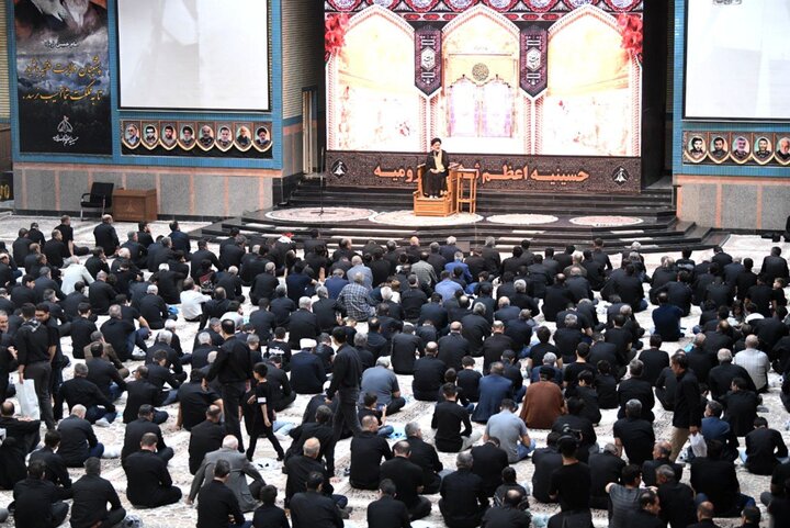 تصاویر/ مراسم سوگواری شب عاشورای حسینی در حسینیه اعظم ثارالله(ع) ارومیه
