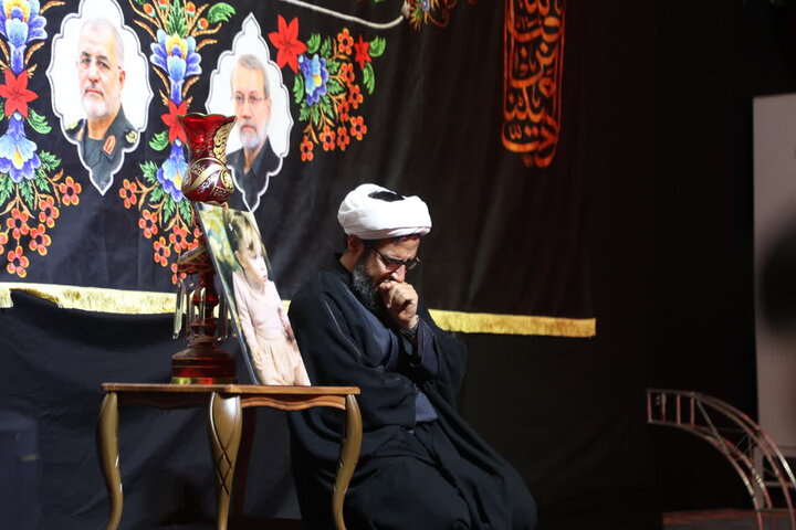 تصاویر/ مراسم سوگواری شب عاشورا در مصلی ارومیه