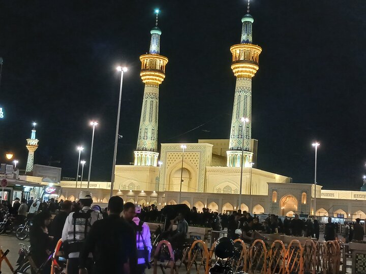 تصاویر/عزاداری شب عاشورا از اجتماعات مردمی مشهد