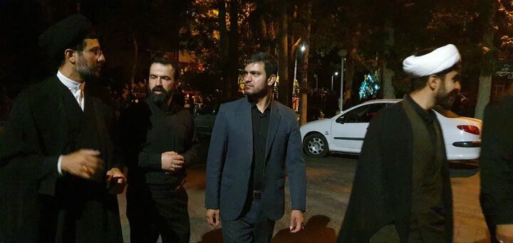 تصاویر / حضور امام جمعه تویسرکان در هیئت‌های عزاداری در شب عاشورا