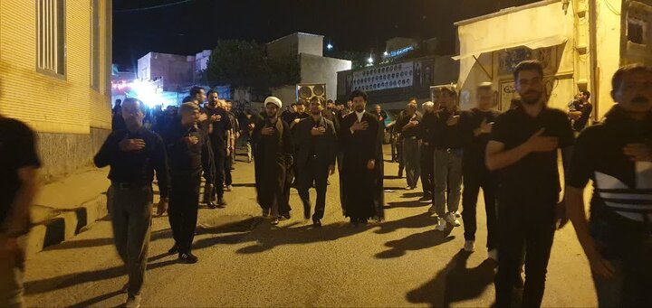 تصاویر / حضور امام جمعه تویسرکان در هیئت‌های عزاداری در شب عاشورا