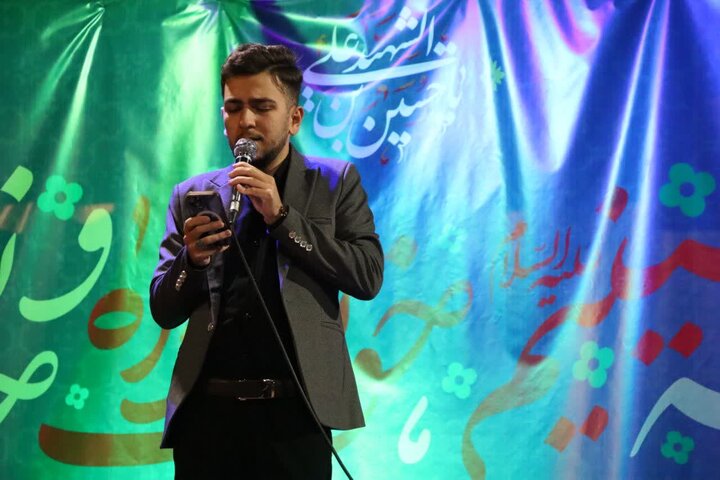 تصاویر/ اجتماع مردمی در حمایت از نظام اسلامی و نیروهای مسلح در تکاب