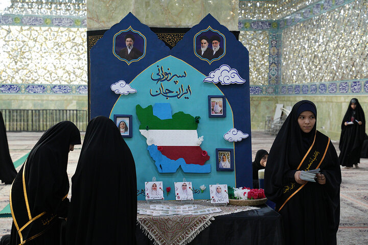 عزاداری دختران نوجوان در سوگ سالار شهیدان در هیأت معصومانه