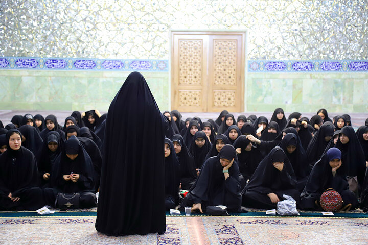 عزاداری دختران نوجوان در سوگ سالار شهیدان در هیأت معصومانه