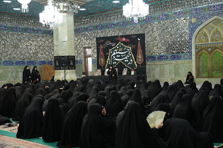 عزاداری دختران نوجوان در سوگ سالار شهیدان در هیأت معصومانه