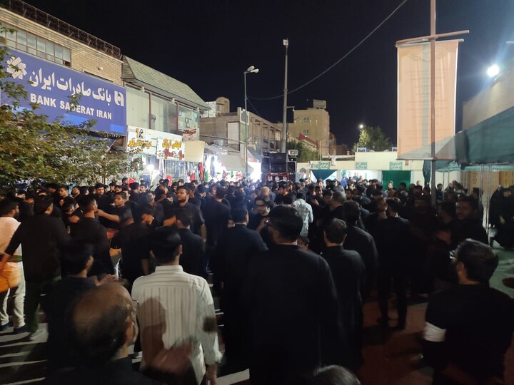 تصاویر/ برگزاری باشکوه دسته عزاداری طلاب هندی به یاد حضرت ابوالفضل العباس (ع) در قم المقدسه