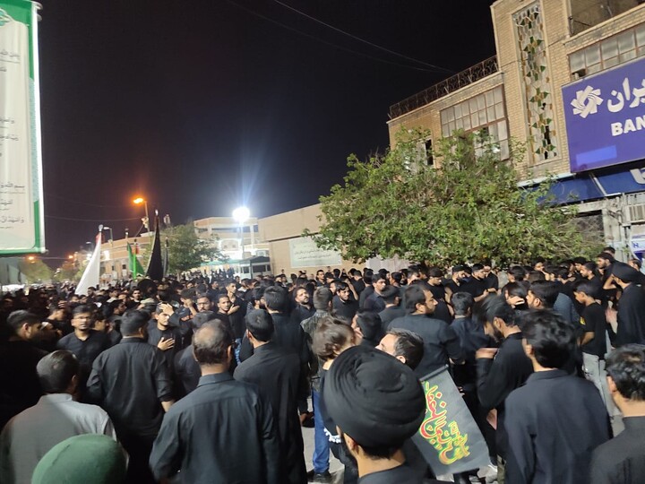 تصاویر/ برگزاری باشکوه دسته عزاداری طلاب هندی به یاد حضرت ابوالفضل العباس (ع) در قم المقدسه