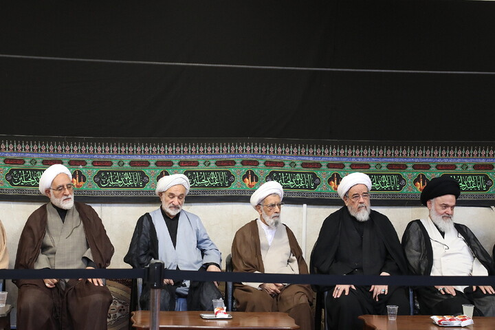 تصاویر/ مراسم عزادرای روز عاشورا در بیت آیت الله العظمی مکارم شیرازی