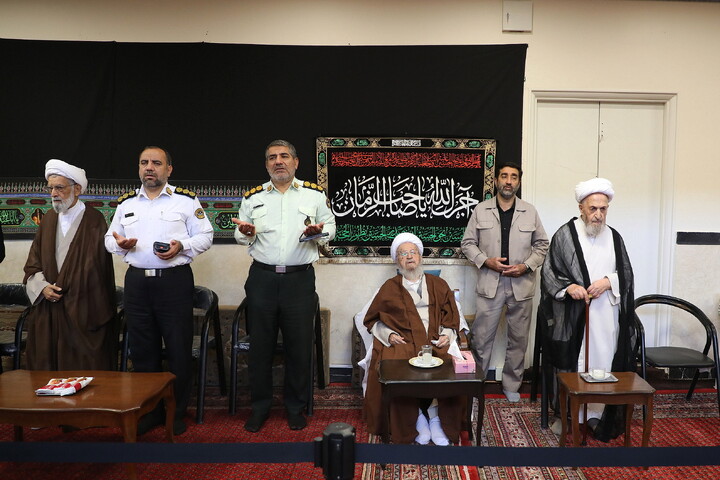 تصاویر/ مراسم عزادرای روز عاشورا در بیت آیت الله العظمی مکارم شیرازی