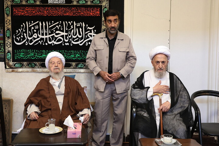 تصاویر/ مراسم عزادرای روز عاشورا در بیت آیت الله العظمی مکارم شیرازی