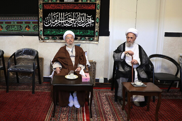 تصاویر/ مراسم عزادرای روز عاشورا در بیت آیت الله العظمی مکارم شیرازی