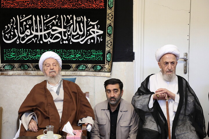 تصاویر/ مراسم عزادرای روز عاشورا در بیت آیت الله العظمی مکارم شیرازی