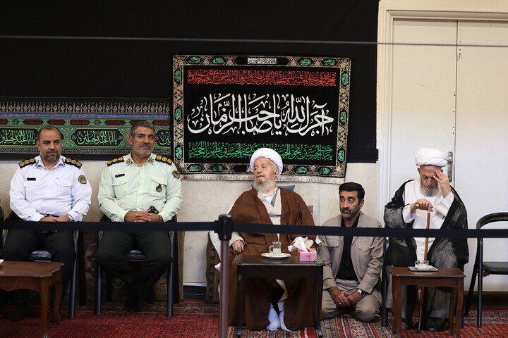 تصاویر/ مراسم عزادرای روز عاشورا در بیت آیت الله العظمی مکارم شیرازی