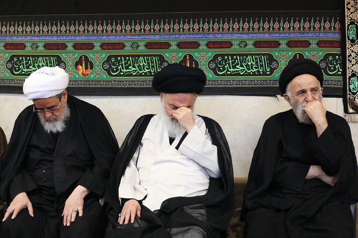 تصاویر/ مراسم عزادرای روز عاشورا در بیت آیت الله العظمی مکارم شیرازی