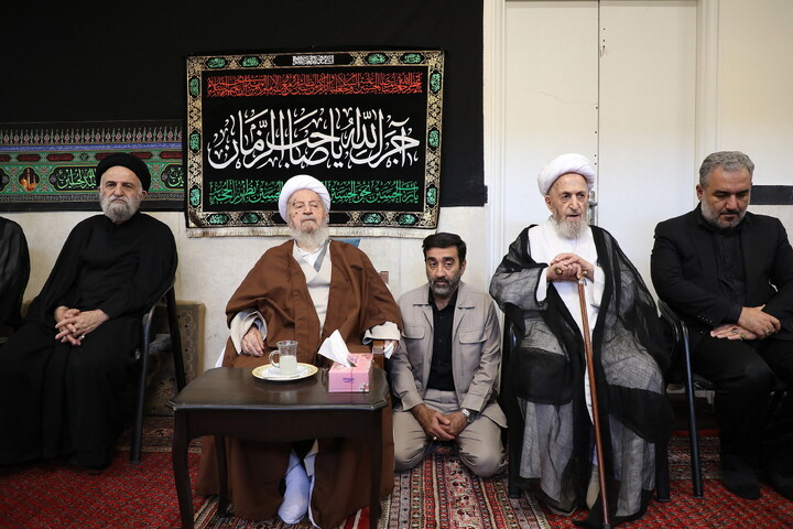 تصاویر/ مراسم عزادرای روز عاشورا در بیت آیت الله العظمی مکارم شیرازی