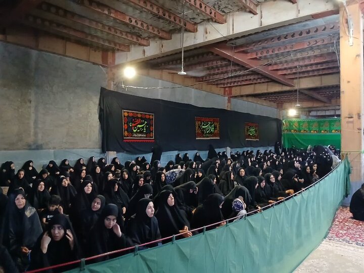 تصاویر/اقامه نماز ظهر عاشورا در پلدختر