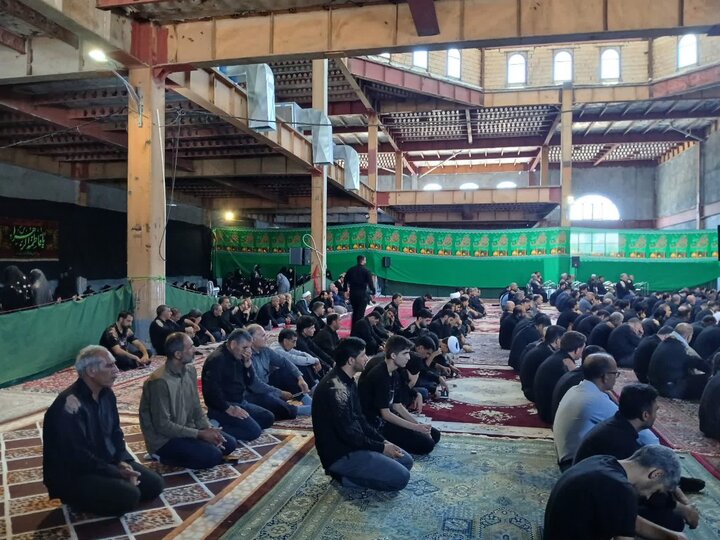 تصاویر/اقامه نماز ظهر عاشورا در پلدختر