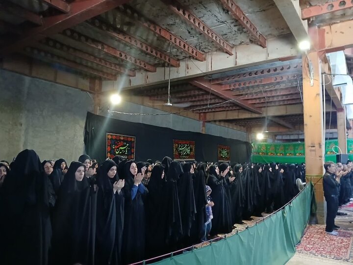 تصاویر/اقامه نماز ظهر عاشورا در پلدختر