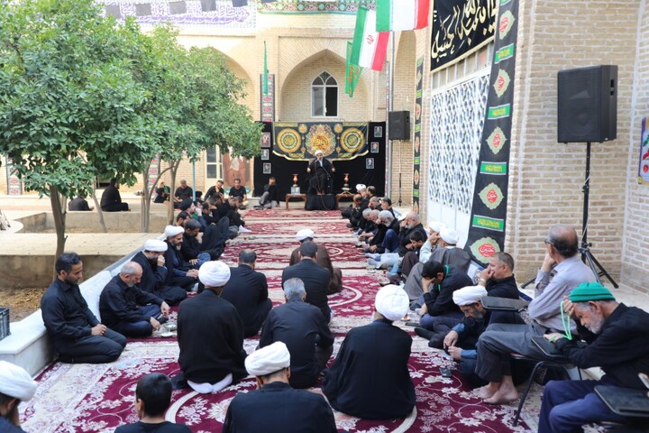 تصاویر/ دهمین روز مجلس عزاداری محرم (عاشورای حسینی) در حوزه علمیه استان یزد برگزار شد