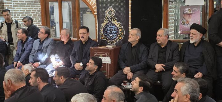 تصاویر/ حضور رییس جمهور پزشکیان در آیین‌های عاشورایی تبریز