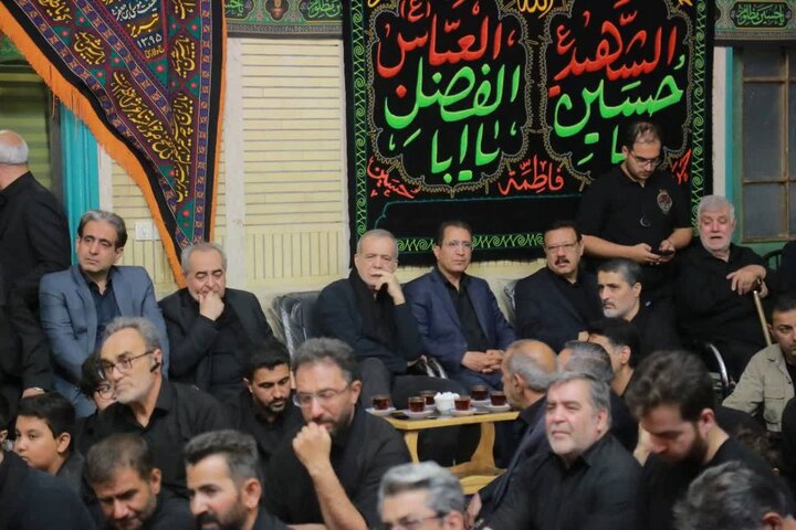 تصاویر/ حضور رییس جمهور پزشکیان در آیین‌های عاشورایی تبریز