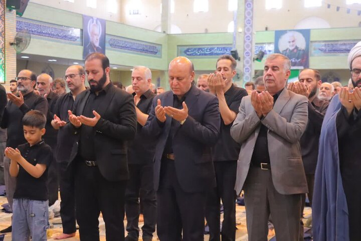 تصاویر/ عزاداری و اقامه نماز ظهر عاشورا در اسلامشهر