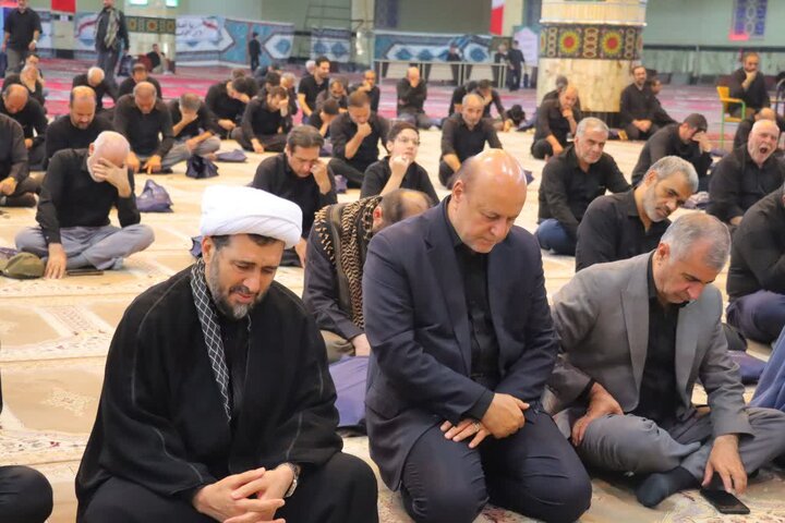 تصاویر/ عزاداری و اقامه نماز ظهر عاشورا در اسلامشهر