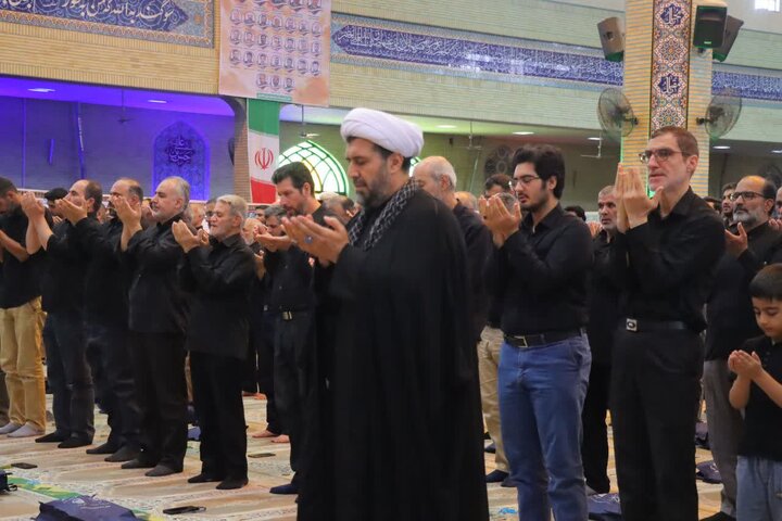 تصاویر/ عزاداری و اقامه نماز ظهر عاشورا در اسلامشهر