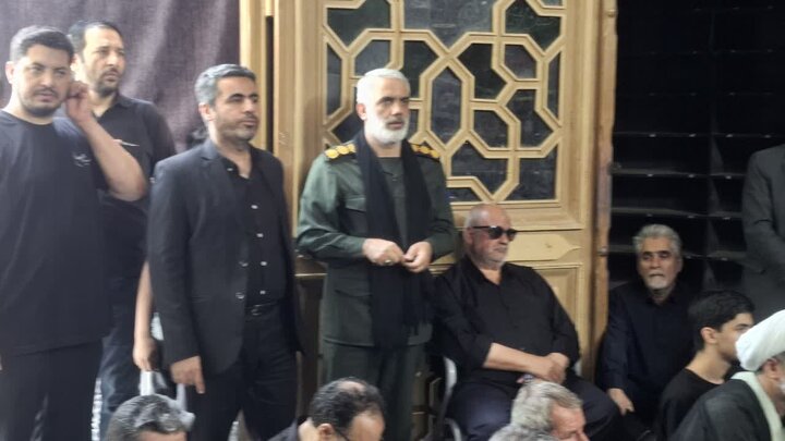 فیلم | مراسم عزاداری عاشورای حسینی از طرف نماینده ولی فقیه در کاشان در مسجد صادقیه
